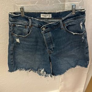 Abercrombie & Fitch | High Rise Dad Shorts | NWOT